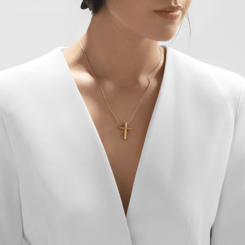 9.8 gram 24 kt Classic Cross Gold Pendant